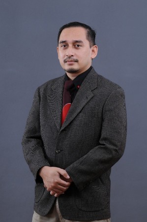 Assoc Prof Dr Khairil Amir Sayuti